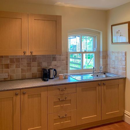 Hollies Farm B&B Wrexham Szoba fotó