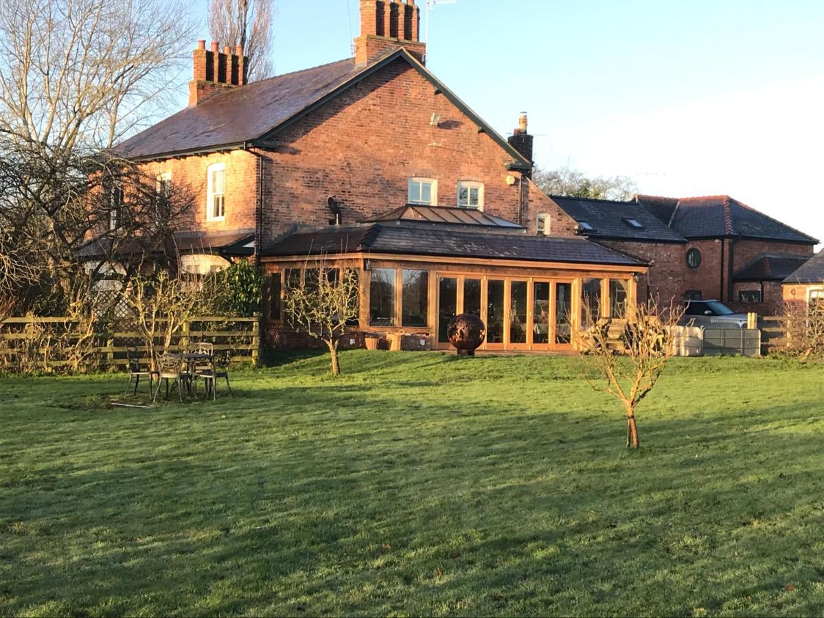 Hollies Farm B&B Wrexham Kültér fotó